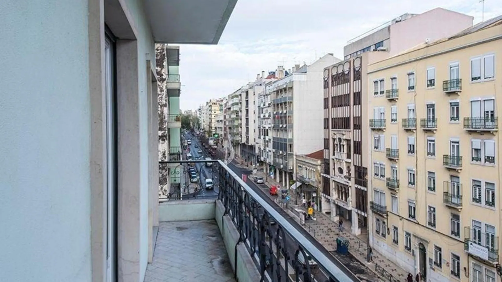 Studio Fuer 9 Personen Und 1 Kind In Lissabon, Regio De Lisboa Costa De Lisboa Apartment